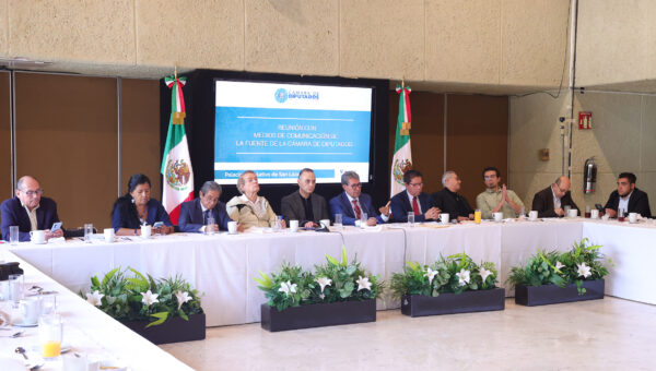 Monreal dice «no» a gravar herencias, aunque la decisión no es solo suya