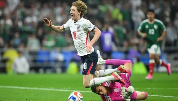 Anthony Gordon recuerda México-Inglaterra como “la mejor experiencia” de su vida