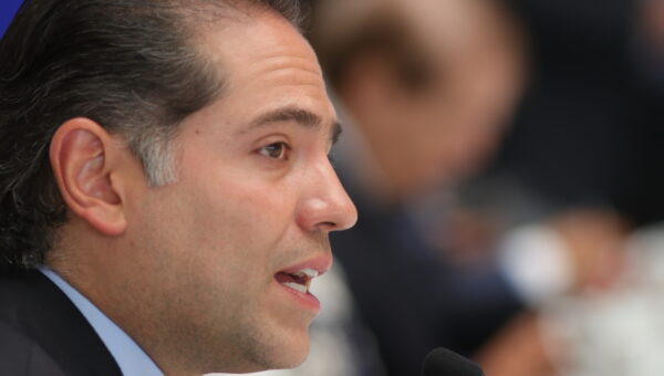 Raúl Bolaños-Cacho Cué ofrece diálogo permanente con medios desde la Cámara de Diputados