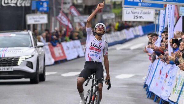 Isaac del Toro y el reto de llevar a México con dos ciclistas a Los Ángeles 2028