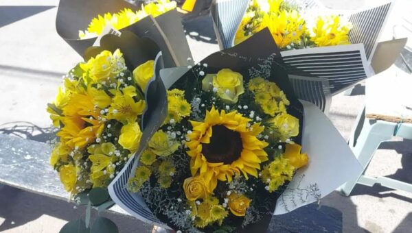 Sociología del consumo: El fenómeno transcultural de las flores amarillas